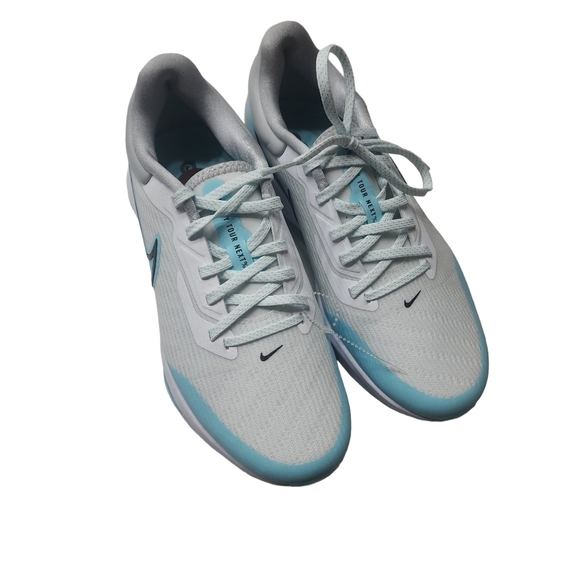 Athletic_Shoes